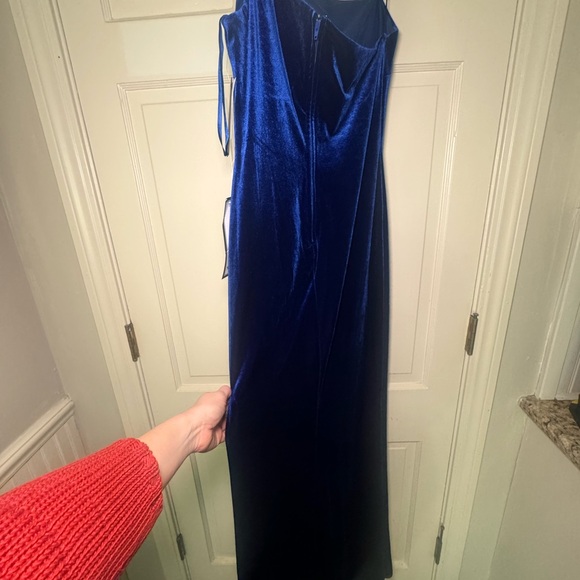 NWT City Studios Velvet One Shoulder Gown Blue size 7 - Picture 10 of 11